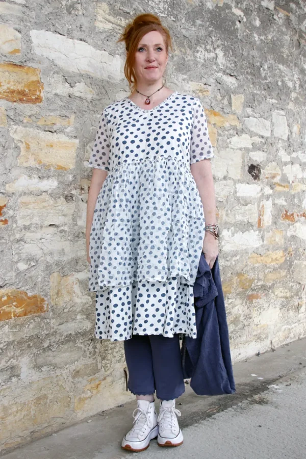 Kleider*Ewa i Walla Kleid DINTI 55888 in weiß mit blauen Punkten (original) - reine Baumwolle